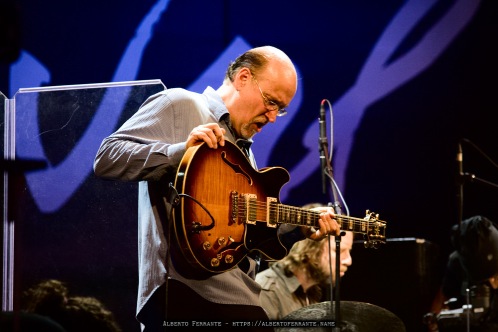 EstivalJazz 2007, Night 3, Medesky, Scofield, Martin & Wood - Piazza della Riforma, Lugano, Switzerland