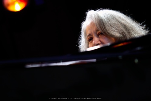 20110630 - Estivaljazz 2011, Night 3, Tangos (Martha Argerich, Luis Bacalov, Rafael Gintoli, Nestor Marconi, Orchestra della Svizzera italiana diretta da Eduardo Hubert) - Piazza della Riforma, Lugano, Switzerland