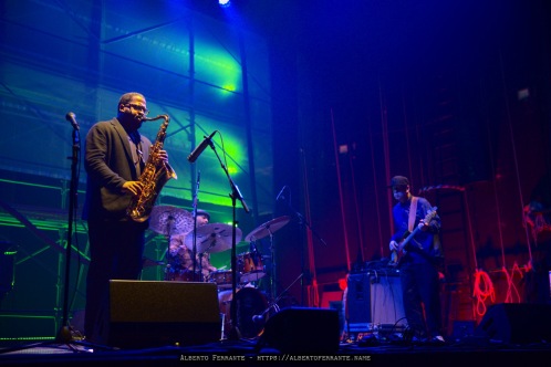 20260313 - 27o Festival di cultura e musica jazz, So What?!, Night 2, James Brandon Lewis Trio / James Brandon Lewis, sax tenore; Josh Werner, basso elettrico; Chad Taylor, batteria - Cinema Teatro Chiasso (Switzerland)