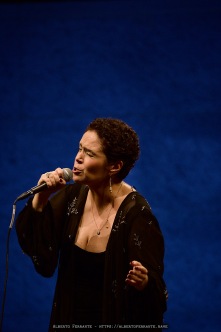 20250705 - Lac en plein air, Joana Amendoeira / Joana Amendoeira voce; Pedro Amendoeira chitarra portoghese; Pedro Pinhal viola de Fado - Agorà LAC, Lugano, Switzerland