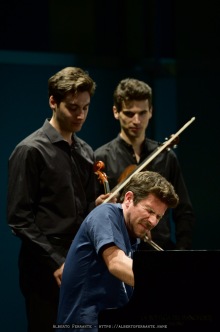 20250717 - Lac en plein air, Rhapsody & Blues: Mezquida, Razem, Orchestra Canova, Pagano / Marco Mezquida, piano; Marko Lohikari, contrabbasso; David Xirgu, batteria; Badrya Razem, voce solista; Orchestra da camera Canova; Enrico Pagano, direttore - Agorà LAC, Lugano, Switzerland