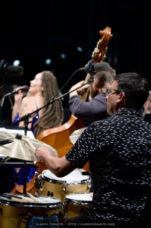 20250717 - Lac en plein air, Rhapsody & Blues: Mezquida, Razem, Orchestra Canova, Pagano / Marco Mezquida, piano; Marko Lohikari, contrabbasso; David Xirgu, batteria; Badrya Razem, voce solista; Orchestra da camera Canova; Enrico Pagano, direttore - Agorà LAC, Lugano, Switzerland