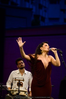 LAC en plein air 2026, Suonno d’Ajere, Napoli World / Irene Scarpato, voce; Marcello Smigliante Gentile, mandolino, mandola, mandoloncello; Gian Marco Libeccio, chitarra classica, acustica ed elettrica; Antonino Anastasia, percussioni - LAC, Lugano, Switzerland