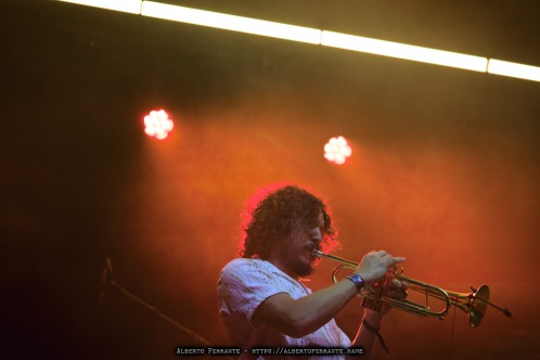 20260714 - LongLake Roam 2026, Mari Froes / Mari Froes, voice and guitar; Telmo Sousa, guitar; Sofia Queiroz, bass; Ricardo Coelho, drums; Diogo Duque, trumpet and flute; Filipe Diniz, percussion - Boschetto Ciani, Parco Ciani, Lugano, Switzerland