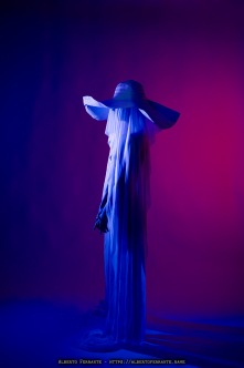 Vallie, Studio
